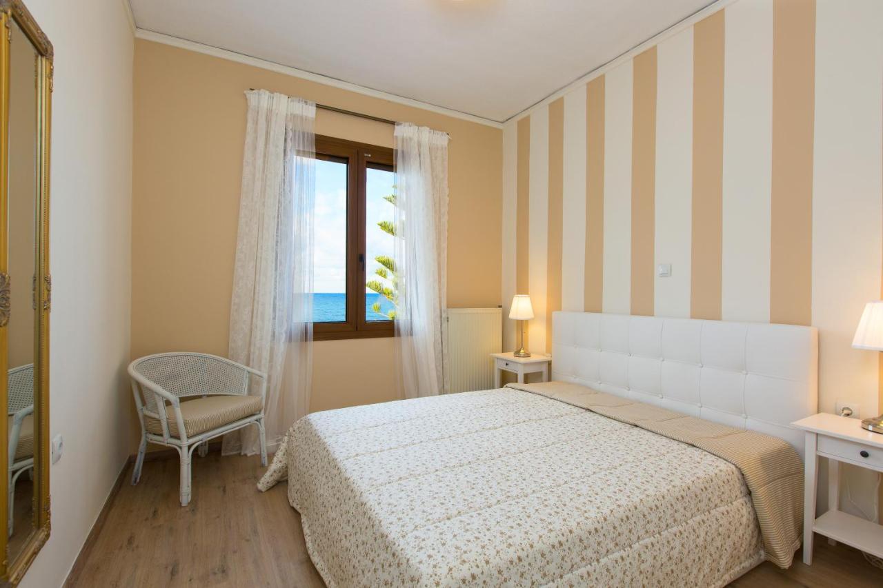 Beachfront Family Villa Katerina With Private Pool, Playground, Bbq & Amazing Sea Views! Petres  Extérieur photo