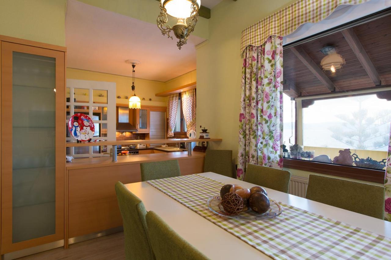 Beachfront Family Villa Katerina With Private Pool, Playground, Bbq & Amazing Sea Views! Petres  Extérieur photo