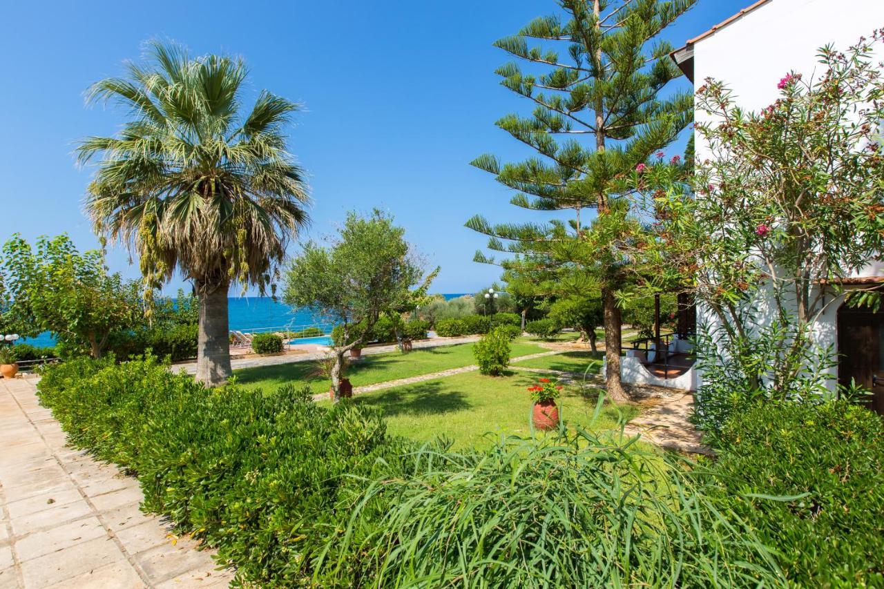 Beachfront Family Villa Katerina With Private Pool, Playground, Bbq & Amazing Sea Views! Petres  Extérieur photo