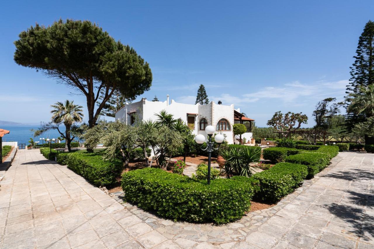 Beachfront Family Villa Katerina With Private Pool, Playground, Bbq & Amazing Sea Views! Petres  Extérieur photo