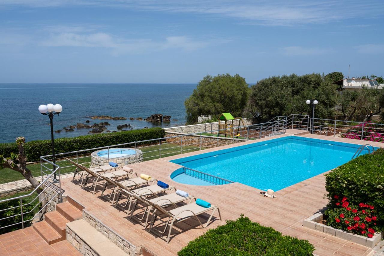 Beachfront Family Villa Katerina With Private Pool, Playground, Bbq & Amazing Sea Views! Petres  Extérieur photo